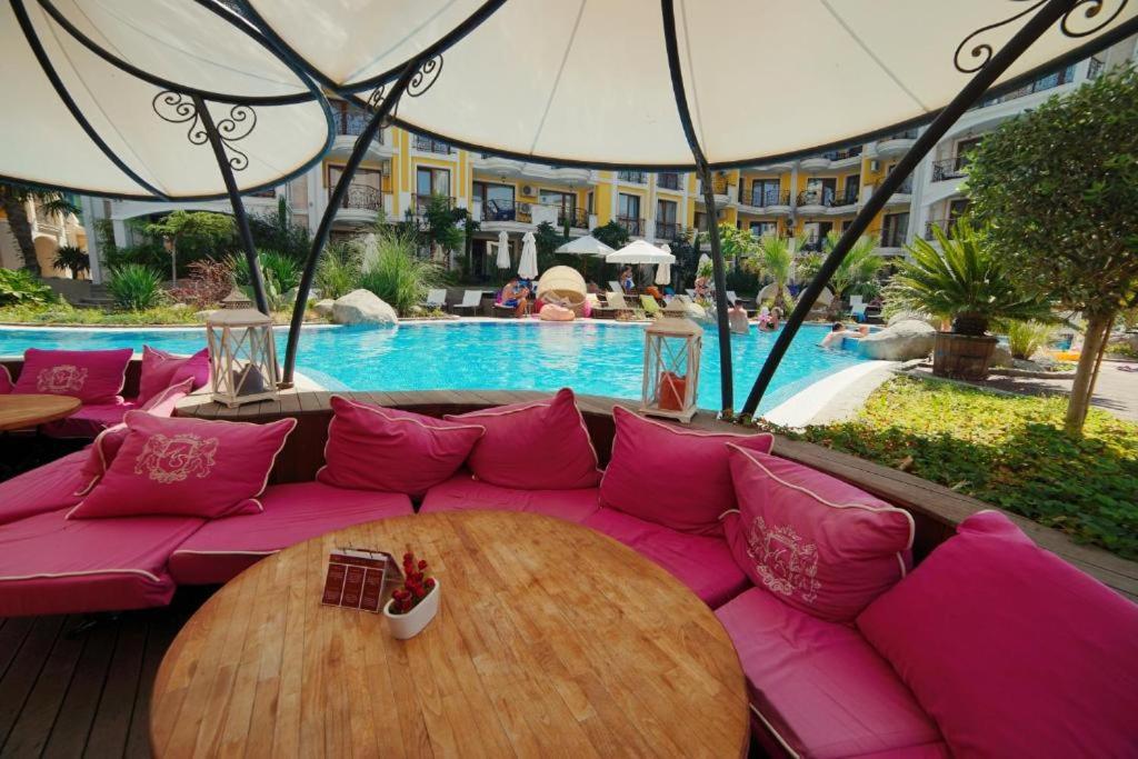 Monte Carlo Aparthotel Sunny Beach Exterior foto